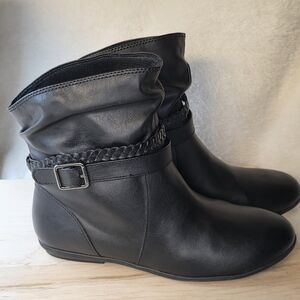 EDGY BLACK FAUX LEATHER ANKLE BOOTS BUCKLE BELT BRAID DETAIL SIZE 8.5